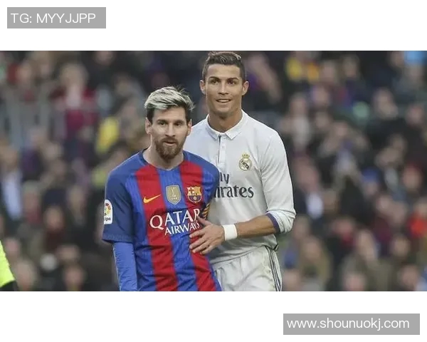 全球足球巨星技术解析：从梅西的控球艺术到C罗的空中飞人技巧