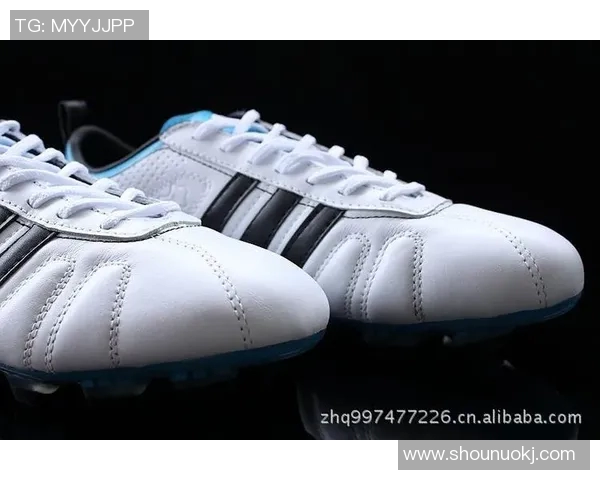 卡卡同款足球鞋:打造专属于你的传奇球场之旅 卡卡同款足球鞋:打造专属于你的传奇球场之旅