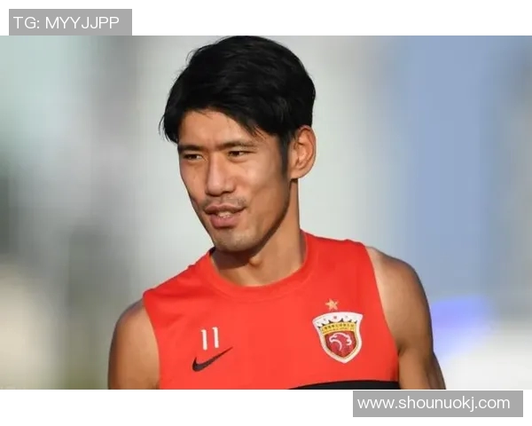 崭露头角的足球新星们：挑战传统豪门，书写属于自己的辉煌篇章